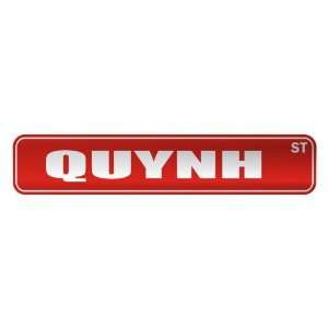   QUYNH ST  STREET SIGN NAME