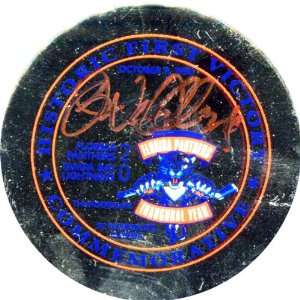  John Vanbiesbrouck Signed Hockey Puck   Commermorative 