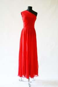   AUTH Halston Heritage Pleated chiffon Cayenne one shoulder gown 6 $795