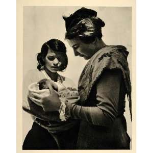 1937 Woman Gypsy Gipsy Baby Roma Arles Photogravure 