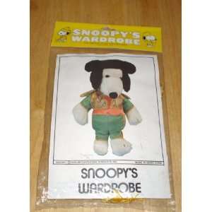 com Vintage Peanuts Snoopys Wardrobe for 18 Plush Snoopy   Spanish 