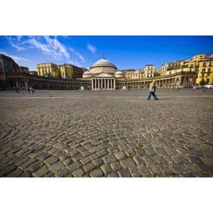   Piazza Del Plebiscito by Glenn Beanland, 72x48