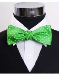 Green Circle Dots Pattern St. Patricks Day Silk Bow Tie