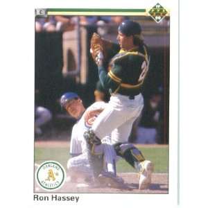  1990 Upper Deck # 195 Ron Hassey Oakland Athletics 