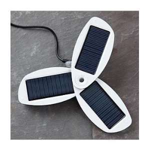  solar gadget charger  Players & Accessories