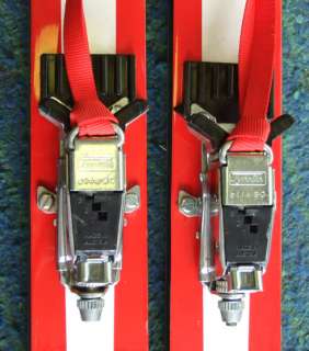 VINTAGE PAIR FISCHER MADE IN AUSTRIA SKIS  