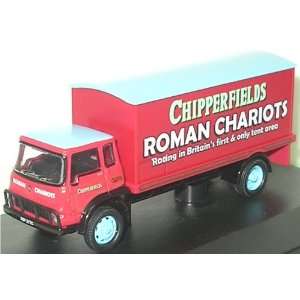    Oxford Diecast CH018 Chipperfield TK Box Van