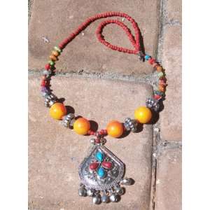  MOROCCAN BERBER NECKLACE WITH PENDANT ARABIC JEWISH HAND 