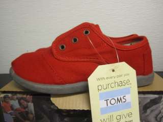 Tiny Toms Red Wool Cordones size T2 T11 BNIB  