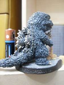SD 1984 Godzilla and Pharos Painted Resin model kit  