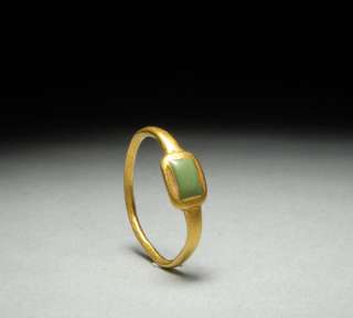 Ancient Medieval Tudor Gold Green Stone Ring  
