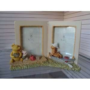  WINNIE THE POOH DOUBLE PICTURE FRAME VERY NICE 