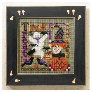  Trick or Treat Collage   Cross Stitch Kit Arts, Crafts 