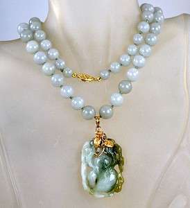 Fine Antique Chinese Jade Jadeite Necklace ~ with Ornate Leaves 