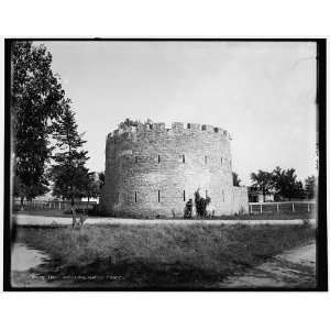 Fort Snelling watch tower 