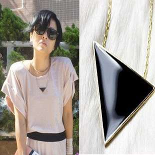   triangular section Necklace Clavicle chain Martin Margiela  