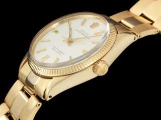   minutes sweep seconds automatic waterproof crown rolex twinlock gold