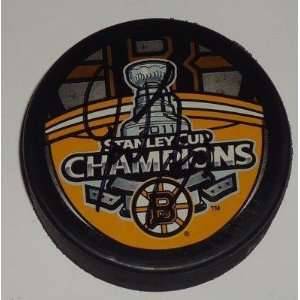  Patrice Bergeron Autographed Hockey Puck   * * CUP W COA 