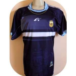  ARGENTINA # 9 HIGUAIN AWAY SOCCER JERSEY SIZE LARGE. NEW 