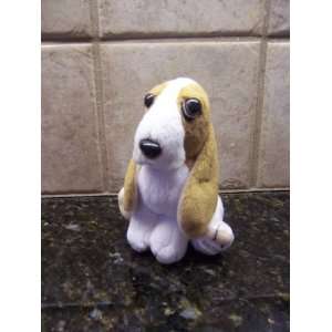  Hush Puppies Vintage Basset Hound Plush (5) Toys & Games