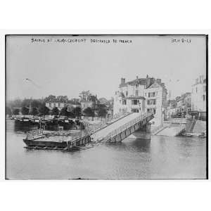  Bridge at Lagny Chorigny destroyed by Fr.