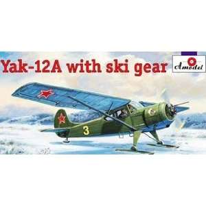   72 Yakovlev Yak12A Aircraft w/Skis (Plastic Models) Toys & Games