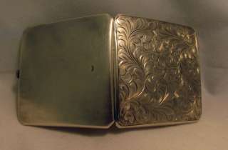 STUNNING VINTAGE ENGRAVED SOLID STERLING SILVER LADIES COMPACT BY 