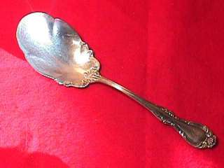 1835 Wallace Joan Berry Spoon  