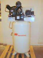 INGERSOLL RAND 5HP 80 Gallon Vertical Compressor R$1950  