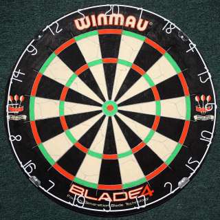 The Winmau Blade 4 utilizes a revolutionary new wiring system that 