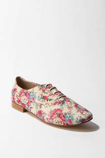 UrbanOutfitters  Cooperative Floral Print Oxford