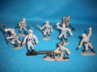 Chabens vintage painted 1/32 WWII German soldiers X8  