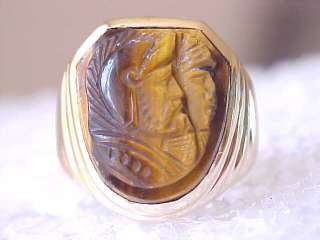 1920s SOLID 10K GOLD 2 SOLDIER CAMEO RING SHIELD SHAPE 5+ GRAMS 