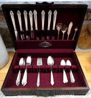 soup spoons 8 dinner forks 1 serving fork 3 serving spoons 13 