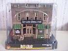NEW WOODLAND SCENICS MENARDS HARDWARE STORE BUILT A READY O SCALE 