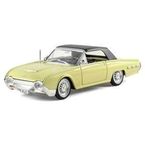   1962 Ford Thunderbird Yellow 1/32 by Arko Products 06201 Toys & Games