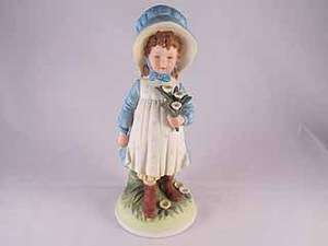 Holly Hobbie Sweet Blue Bonnet Girl Figurine 1973 Mint  