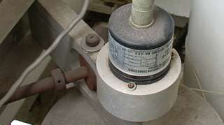 The vertical (rotation) position encoder is shown above. Oneof the 