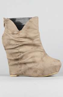 Sole Boutique The Anette V Shoe in Taupe  Karmaloop   Global 