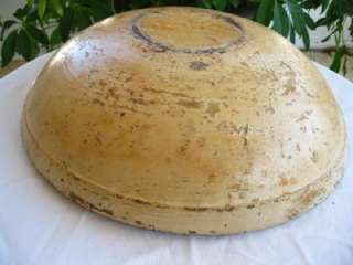  EARLY RIMMED FARMHOUSE DOUGH BOWL IN OLD CREAM BUTTERMILK PAINT  