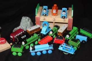   Engine Wooden Train Tracks Brio 180+ pcs Cars Lot Railroad Toy  