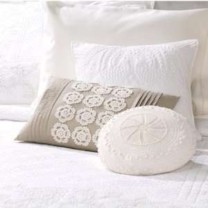    Ivory Brittany Decorative Pillow Crochet, Round