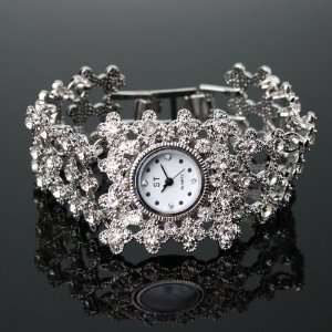 Silvery Diamond Women Girls Alloy Quartz Flower Macrame Wrist Watch