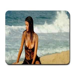 Adriana Lima Rectangular Mouse Pad   9.25 x 7.75 Mouse Mat   Deluxe 