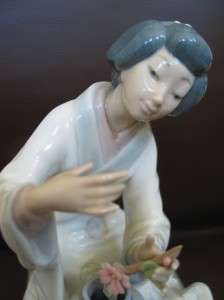 Lladro Oriental Girl 4840 Figurine Figure  