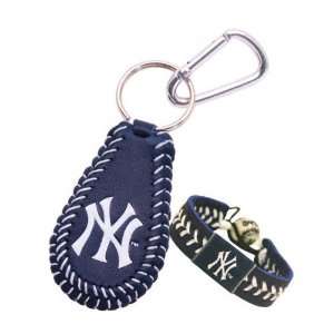  New York Yankees Bracelet & Keychain Set Sports 