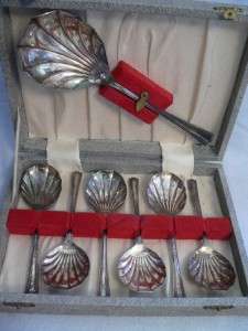 SHEFFIELD SILVER PLATE   BERRY SCALLOP SHELL SPOONS  