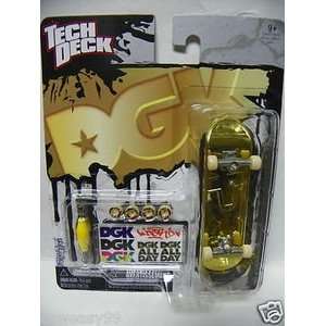  DGK   Gold Dipped Tech Deck Finger Skateboard Set Toys & Games